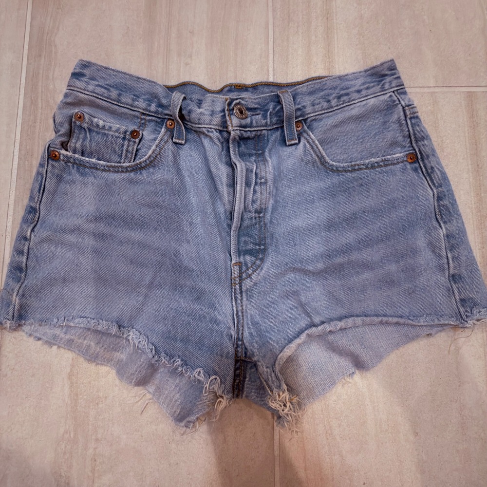 Levis 501 Original Light Wash Cut Off Denim‎ Shorts Button Fly Blue